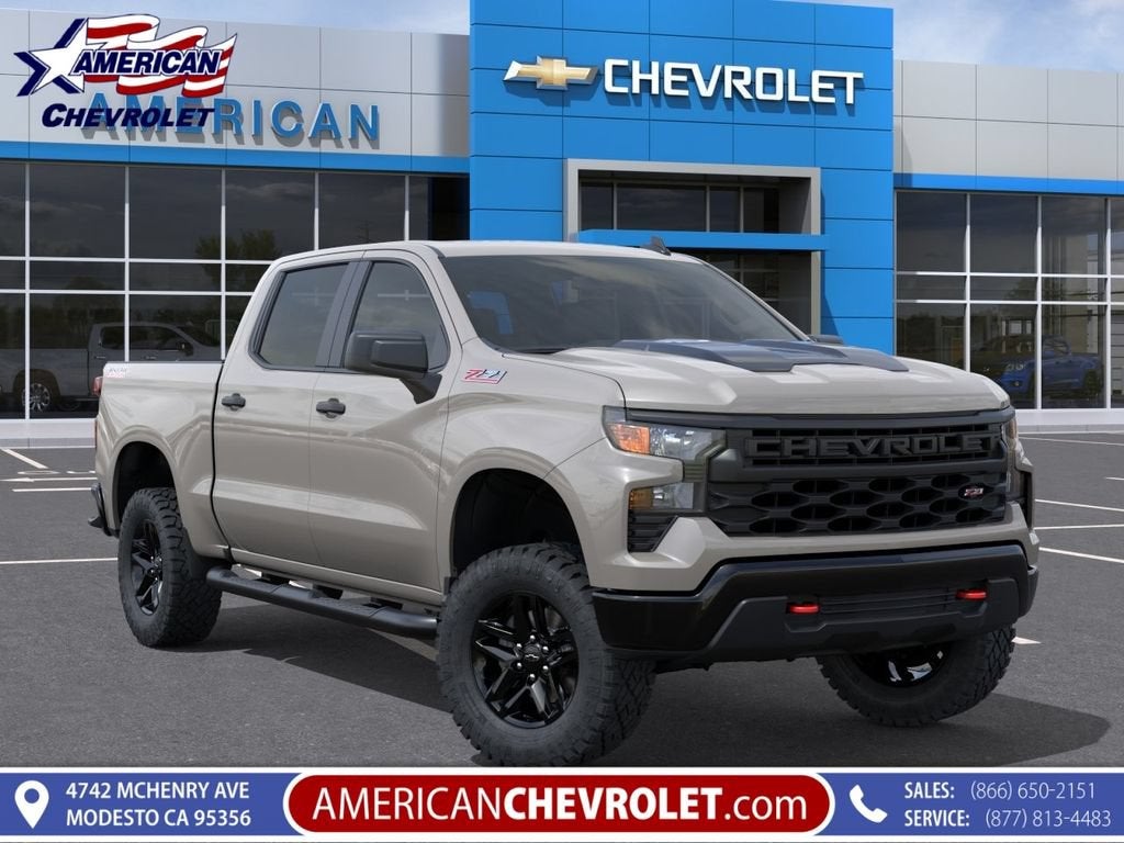 2026 Chevrolet Silverado 1500 Custom Trail Boss in White Sands — front three-quarter view