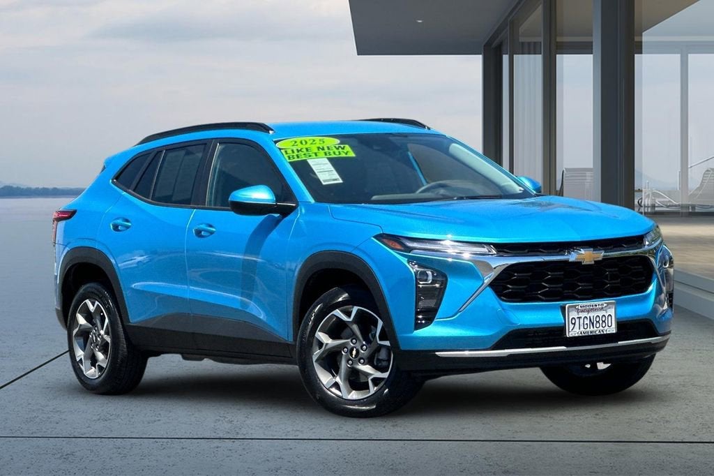 2025 Chevrolet Trax — side profile view