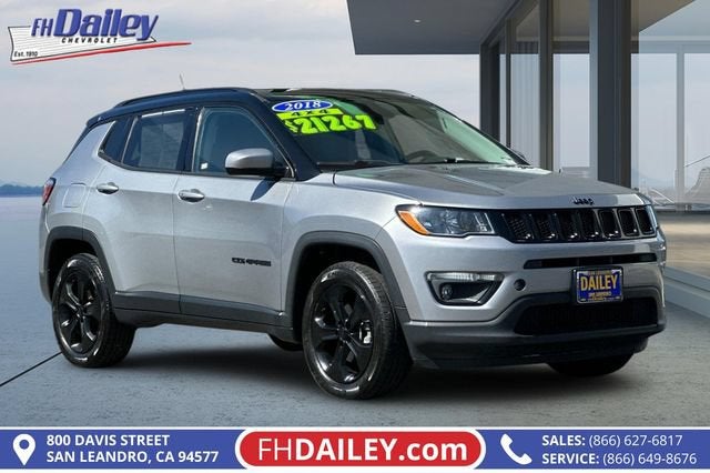 2018 Jeep Compass Altitude in Billet Silver M — front three-quarter view