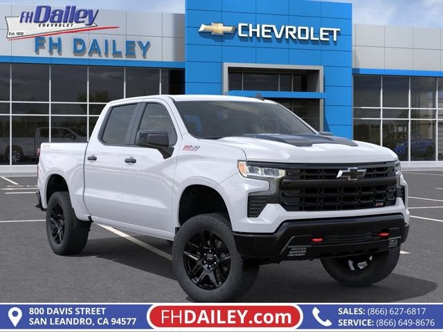 2026 Chevrolet Silverado 1500 LT Trail Boss in Summit White — front three-quarter view