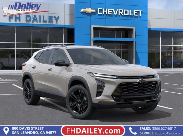 2026 Chevrolet Trax ACTIV in White Sands — front three-quarter view